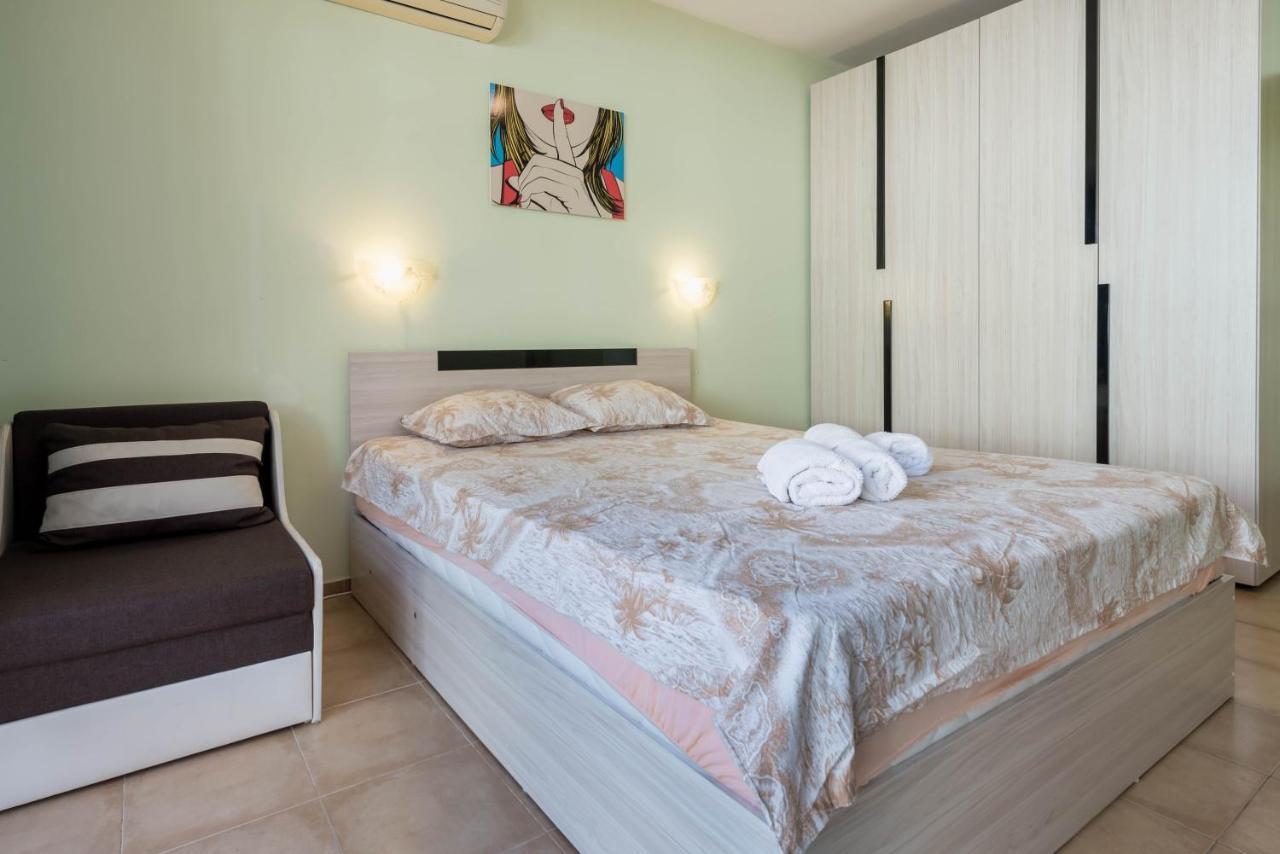 Happy Holiday Sozopol Созополь Экстерьер фото